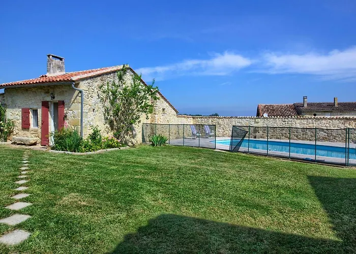 Bed & Breakfast D'hotes Noailles 3*